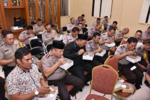 Bhabinkamtibmas se-Kota Depok Bukber dengan Wakil Walikota dan Kapolresta Depok.