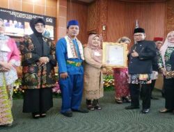 BKD Award, Tujuh Anggota DPRD Depok Dapat Penghargaan