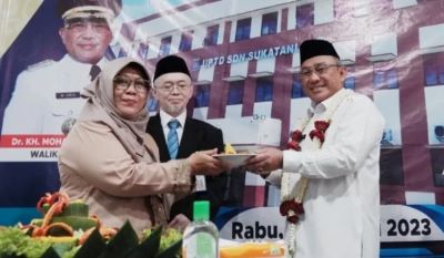 sekolah