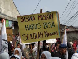 SMA Negeri 3 Depok Digeruduk Massa