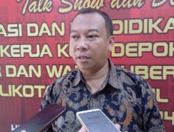 Pilkada 2024, KPU Depok Serahkan Ratusan Ribu Alat Peraga Kampanye Paslon