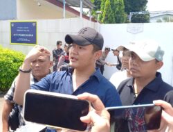 Disaat Warga Gelar Aksi Unjuk Rasa, Ketua RT06 dan Ketua RW04 Sukmajaya Tak Nampak