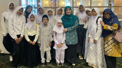 Ketua Tim Penggerak PKK Kota Depok Hibur Anak Yatim Piatu Nobar Film Jumbo