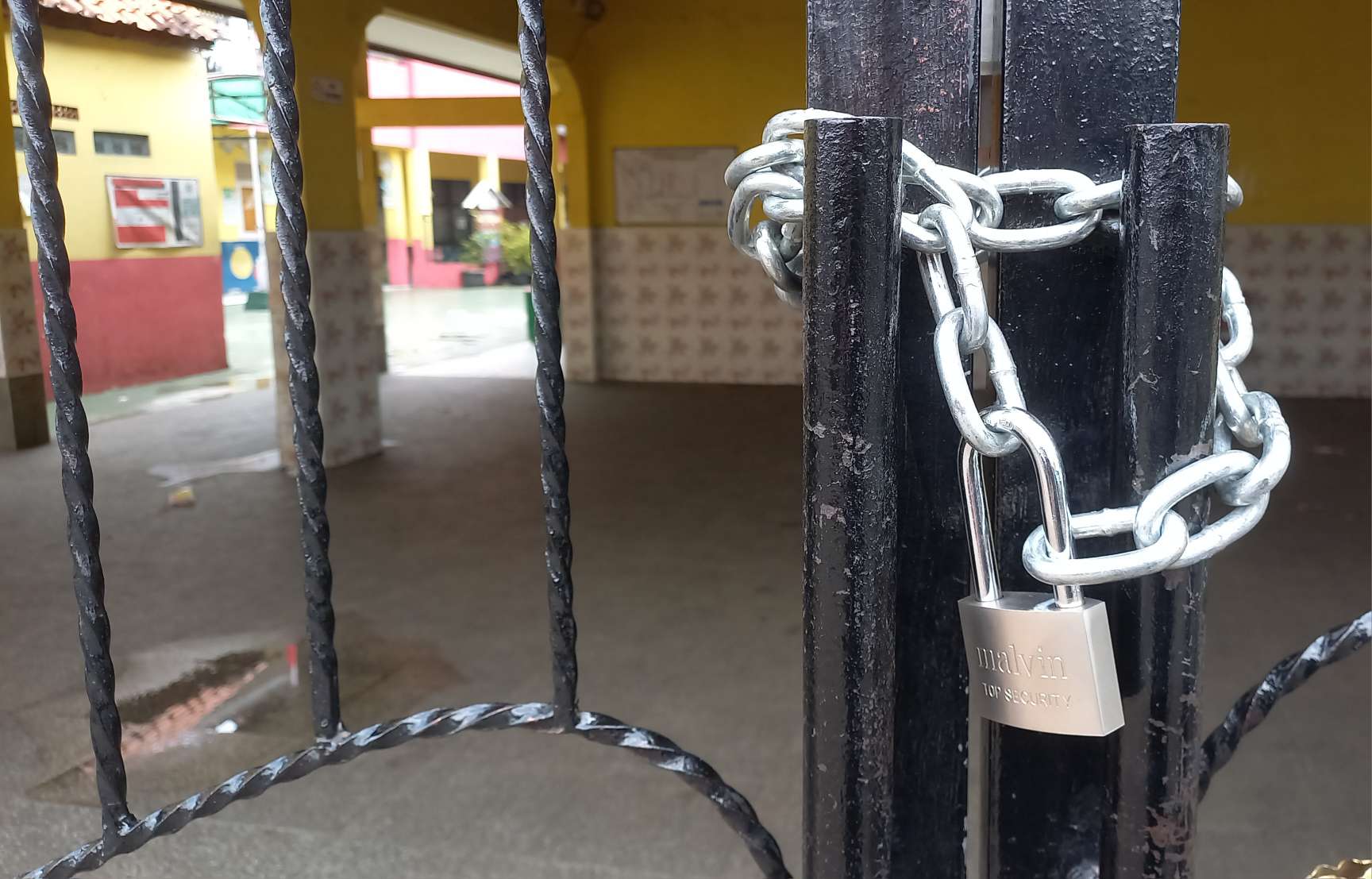 Sekolah