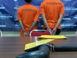 Bawa Sajam Golok Cari Mangsa, Dua Begal Ditangkap Polisi