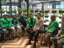 Ajak Pengemudi Ojek Online Ngopi Bareng, Kapolres Depok: Jangan Terprovokasi