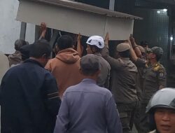 Halangi Arus Lalu Lintas, Satpol PP Depok Sikat 110 PKL dan Bangli