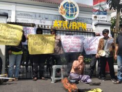 Merugikan Masyarakat Atas Kepemilikan Tanah, Amanat Geruduk Kantor BPN Depok