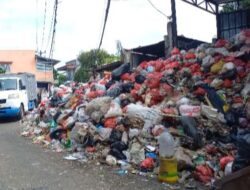Empat Bulan Tak Terangkut, Pembuang Sampah Liar Tambah Volume Sampah