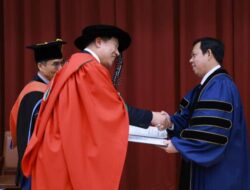 Sultan B Najamudin Dianugerahi Doktor Honoris Causa oleh KMOU