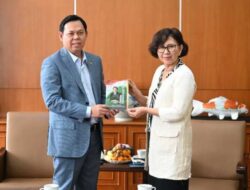 Ketua DPD RI Resmikan Ndalem Widya Asih Senior Sharing Space UGM