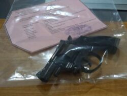 Akibat Pinjol Ratusan Juta, RWP Nekat Rampok Toko Emas Pakai Senpi